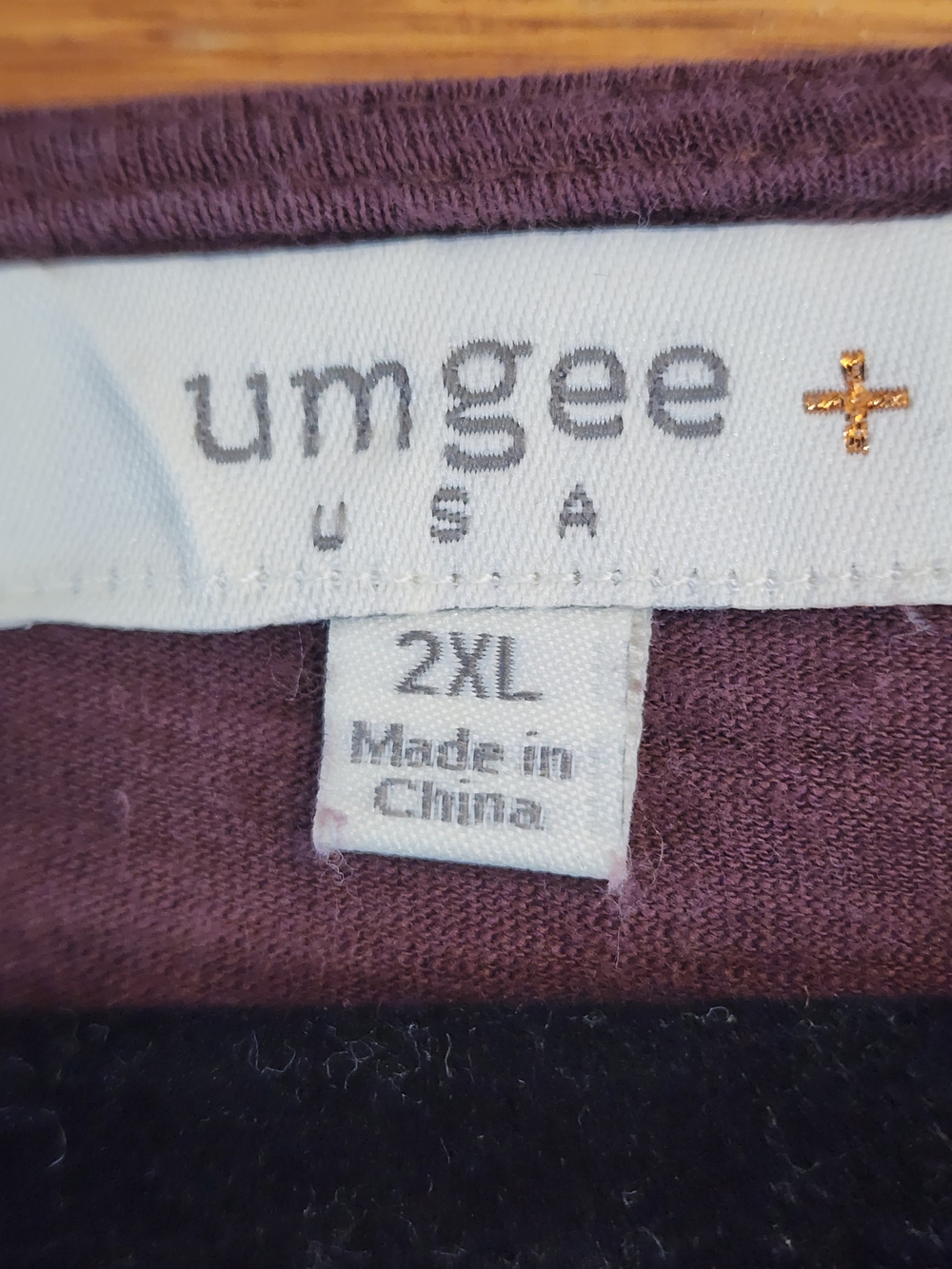 UMGEE Women's Fringed Sleeve Tunic Top - Plum - Picture 5 of 6